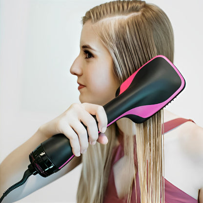 Brosse chauffante innovation cheveux brillants 
